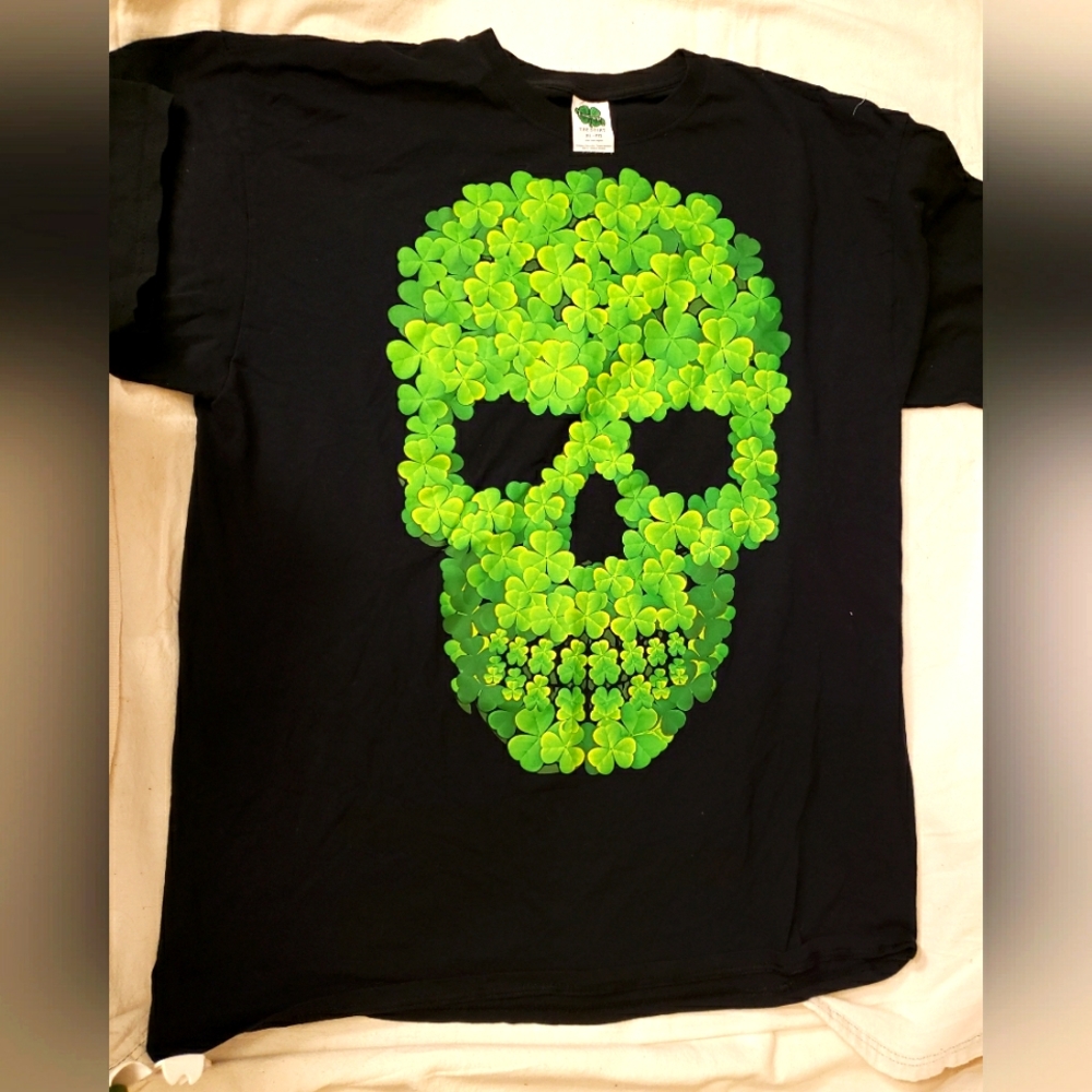 Lucky Brand Clover Skull Men's Tee